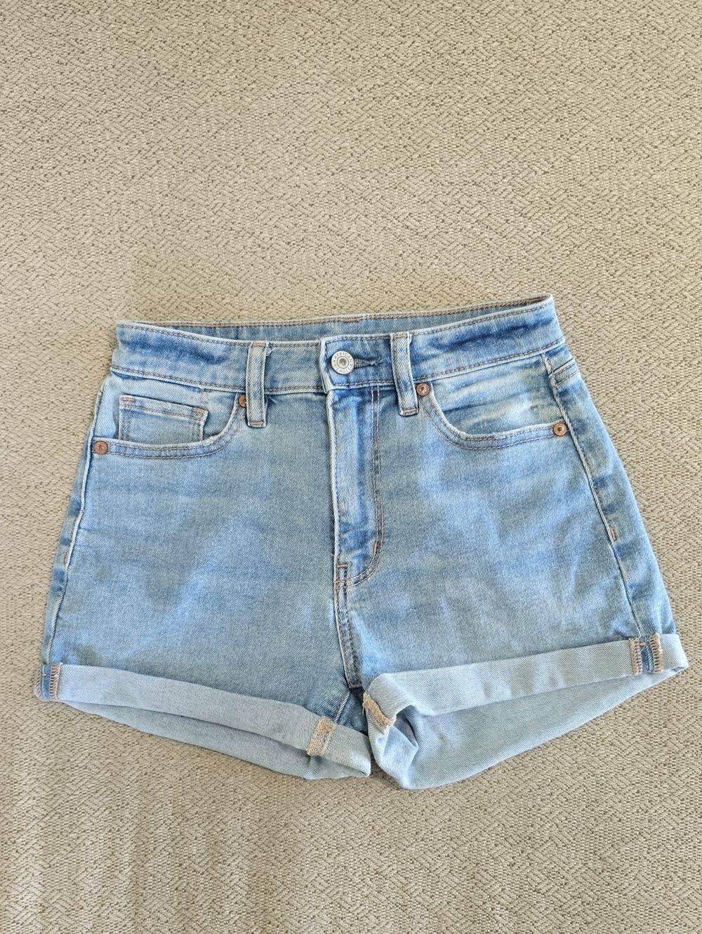 American Eagle Mom Short Cuffed Hem Shorts - Size 00